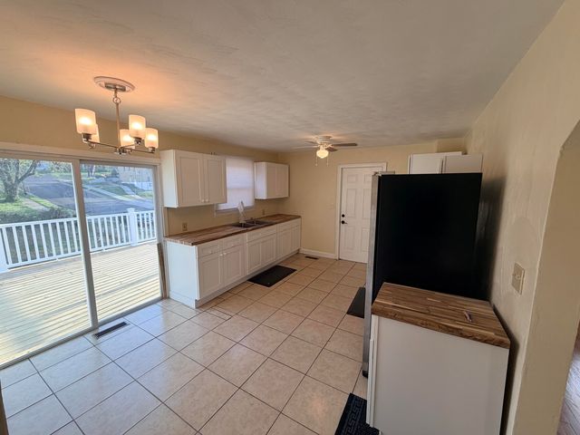 2001 Hanover AVE, Roanoke, VA 24017