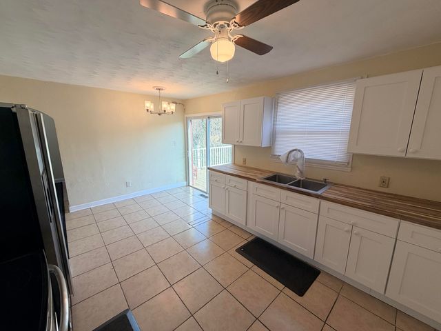 2001 Hanover AVE, Roanoke, VA 24017