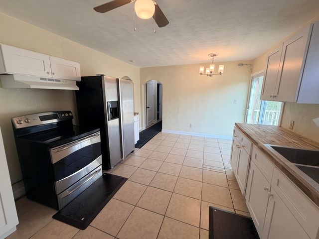 2001 Hanover AVE, Roanoke, VA 24017