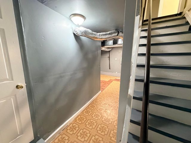 2001 Hanover AVE, Roanoke, VA 24017