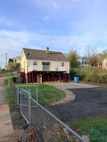 2001 Hanover AVE, Roanoke, VA 24017