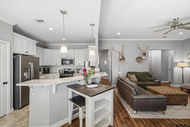 3123 Oak Bend, Tyler, TX 75707