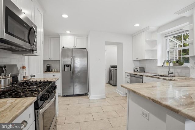 208 PARHAM RD, Springfield, PA 19064
