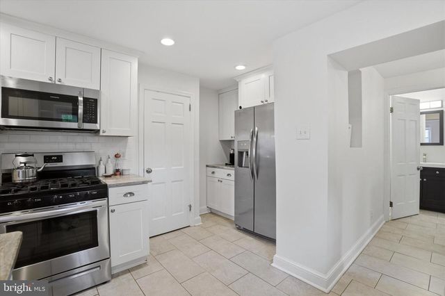 208 PARHAM RD, Springfield, PA 19064