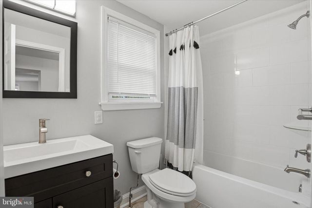 208 PARHAM RD, Springfield, PA 19064