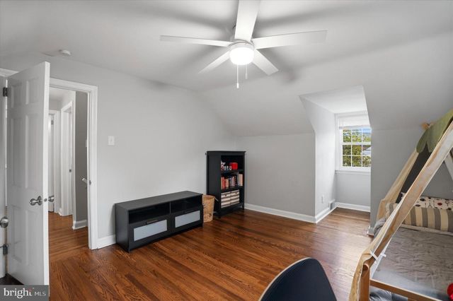 208 PARHAM RD, Springfield, PA 19064