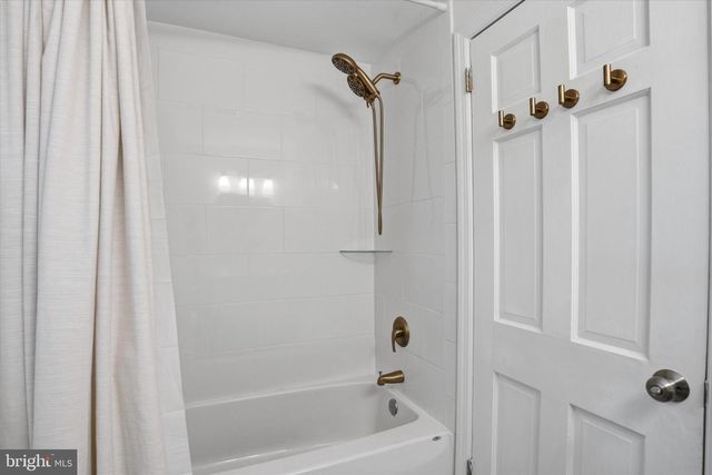 208 PARHAM RD, Springfield, PA 19064