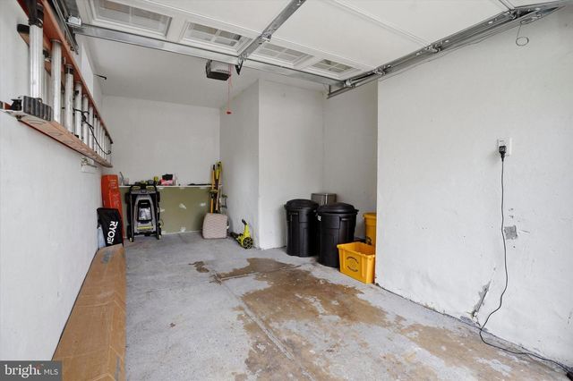208 PARHAM RD, Springfield, PA 19064