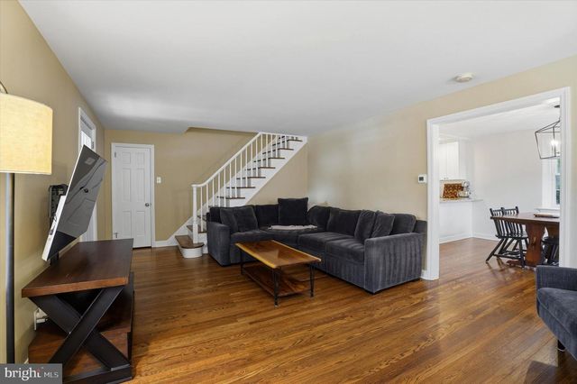 208 PARHAM RD, Springfield, PA 19064