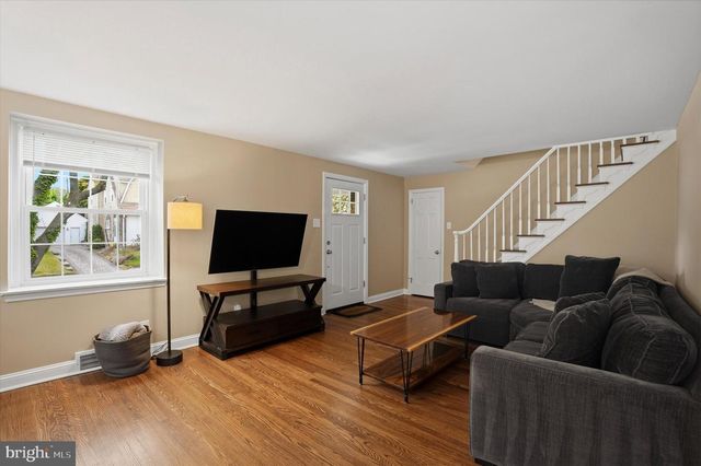 208 PARHAM RD, Springfield, PA 19064