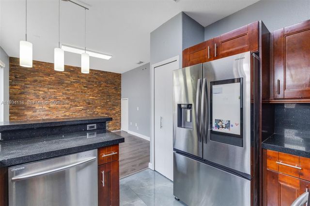 11507 NW 77th St, Doral, FL 33178