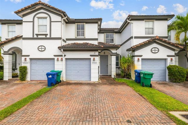 11507 NW 77th St, Doral, FL 33178