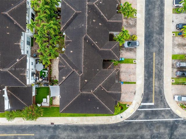 11507 NW 77th St, Doral, FL 33178