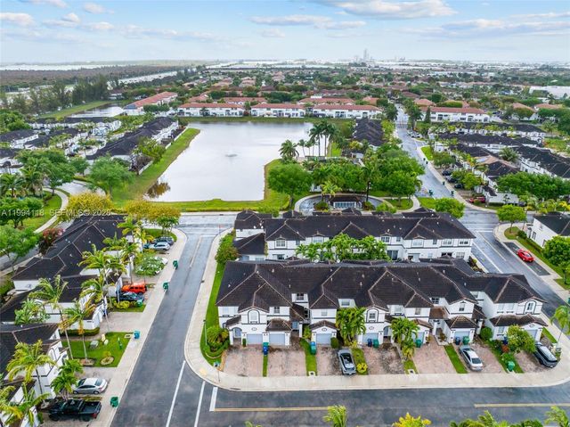 11507 NW 77th St, Doral, FL 33178