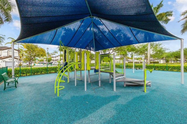 11507 NW 77th St, Doral, FL 33178