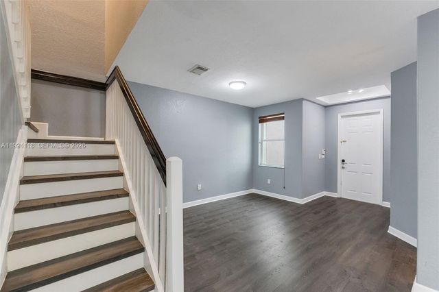 11507 NW 77th St, Doral, FL 33178