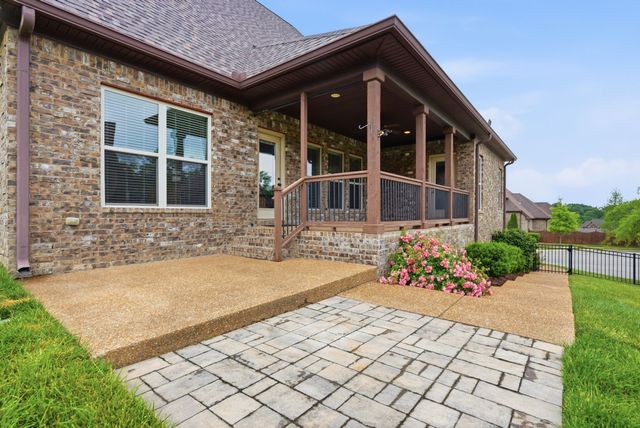 503 Montrose Dr, Mount Juliet, TN 37122