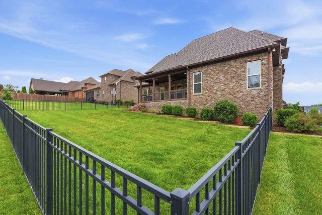 503 Montrose Dr, Mount Juliet, TN 37122