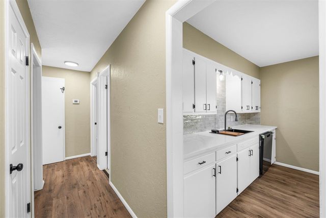 703 SE Sullivan Dr, Lawton, OK 73501