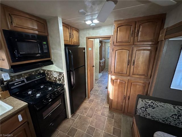 121 Sparrow Lane, New London, NC 28127