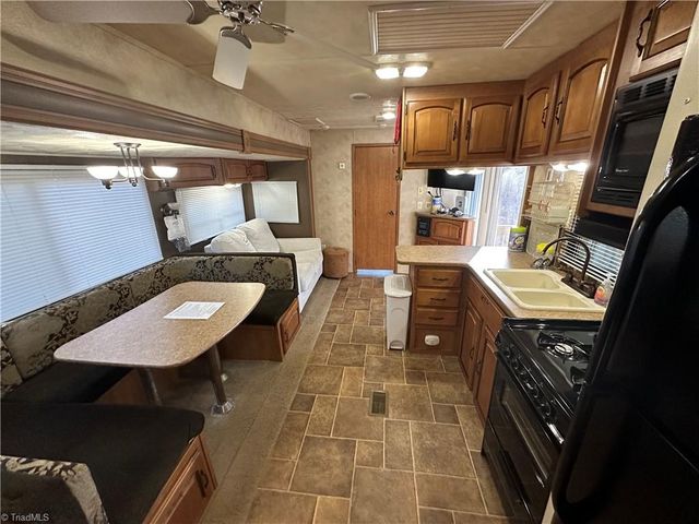 121 Sparrow Lane, New London, NC 28127