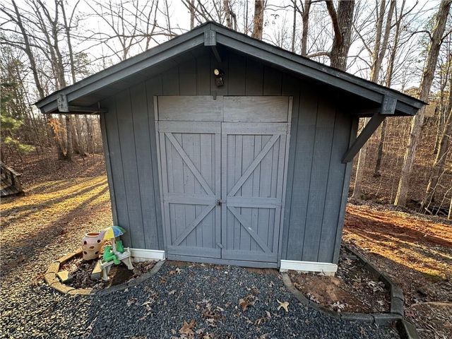 121 Sparrow Lane, New London, NC 28127