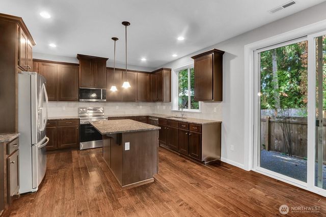 24502 110th Avenue SE, Kent, WA 98030