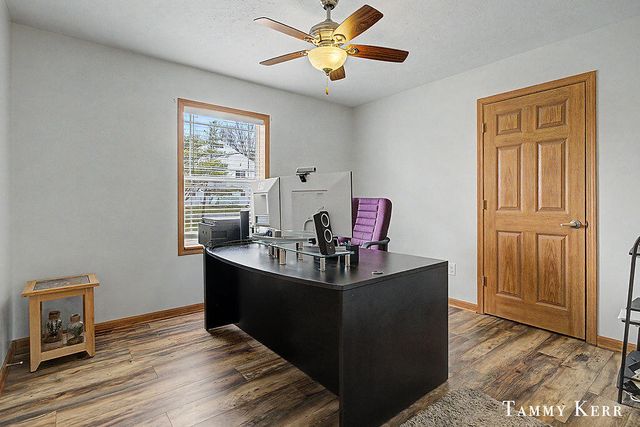 6490 135th Avenue, Saugatuck Twp, MI 49453