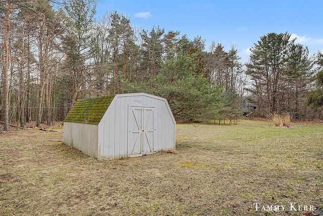 6490 135th Avenue, Saugatuck Twp, MI 49453