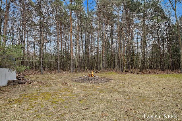 6490 135th Avenue, Saugatuck Twp, MI 49453