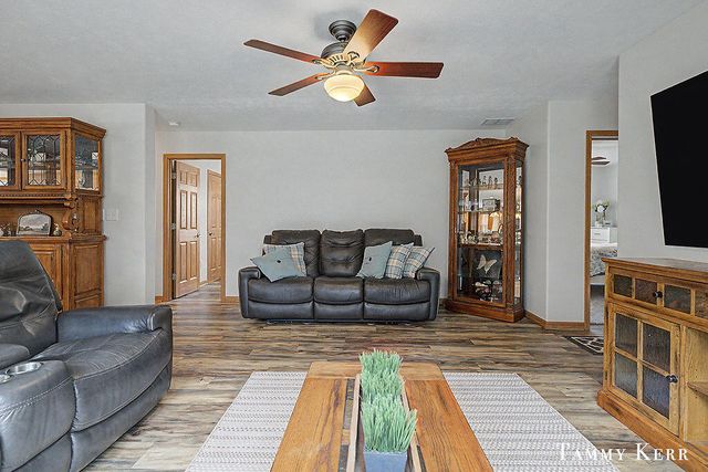 6490 135th Avenue, Saugatuck Twp, MI 49453