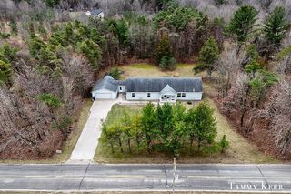 6490 135th Avenue, Saugatuck Twp, MI 49453