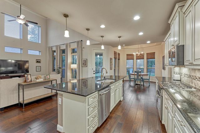 319 Kinderwood Trail, Montgomery, TX 77316