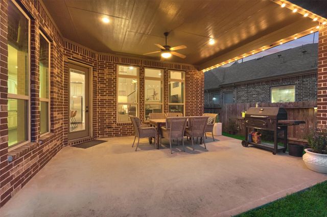 319 Kinderwood Trail, Montgomery, TX 77316