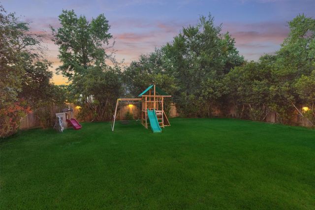 319 Kinderwood Trail, Montgomery, TX 77316