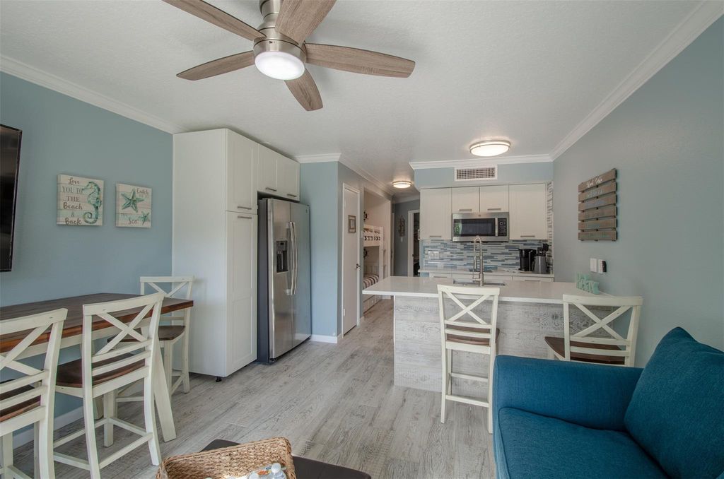 6300 Seawall Boulevard 9108, Galveston, TX 77551