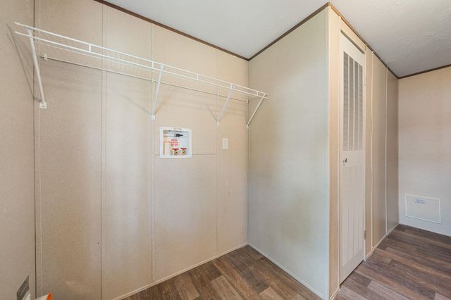 178 Moon Mist DR, Bastrop, TX 78602