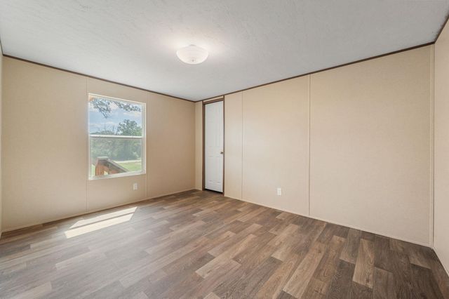 178 Moon Mist DR, Bastrop, TX 78602