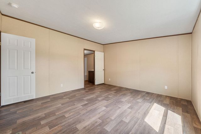 178 Moon Mist DR, Bastrop, TX 78602