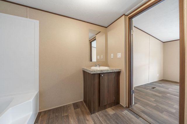 178 Moon Mist DR, Bastrop, TX 78602