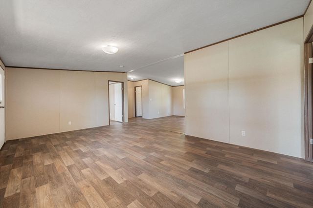 178 Moon Mist DR, Bastrop, TX 78602