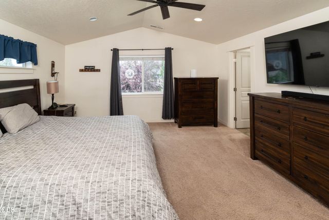 20348 Lois Way, Bend, OR 97702