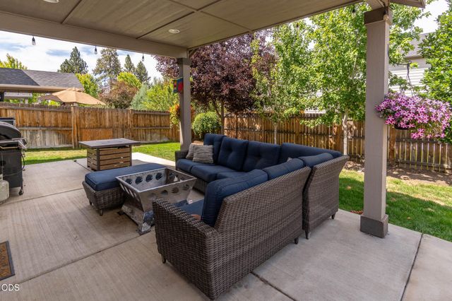 20348 Lois Way, Bend, OR 97702