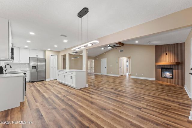 10850 MANDARIN STATION Drive W, Jacksonville, FL 32257