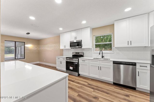 10850 MANDARIN STATION Drive W, Jacksonville, FL 32257