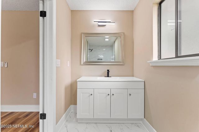 10850 MANDARIN STATION Drive W, Jacksonville, FL 32257