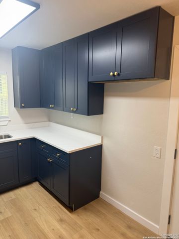 143 Toltec, San Antonio, TX 78237