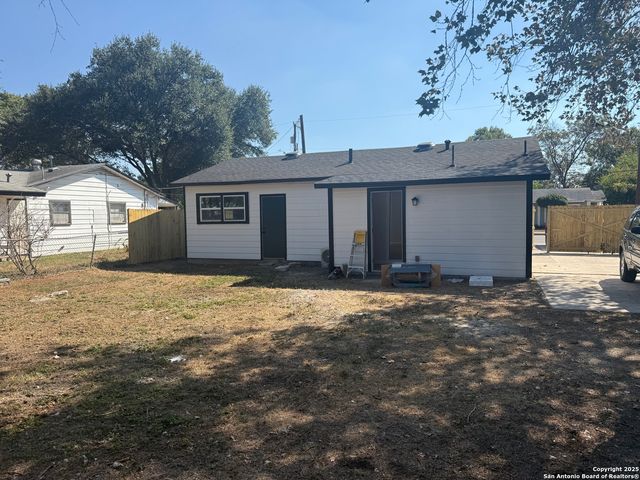 143 Toltec, San Antonio, TX 78237