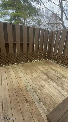 5553 Sunset Lane A15-F, Parma, OH 44134