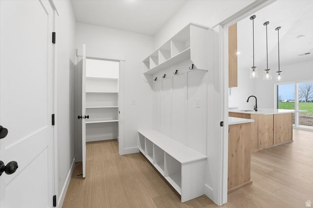 10283 N VISTA LN, Elwood, UT 84337